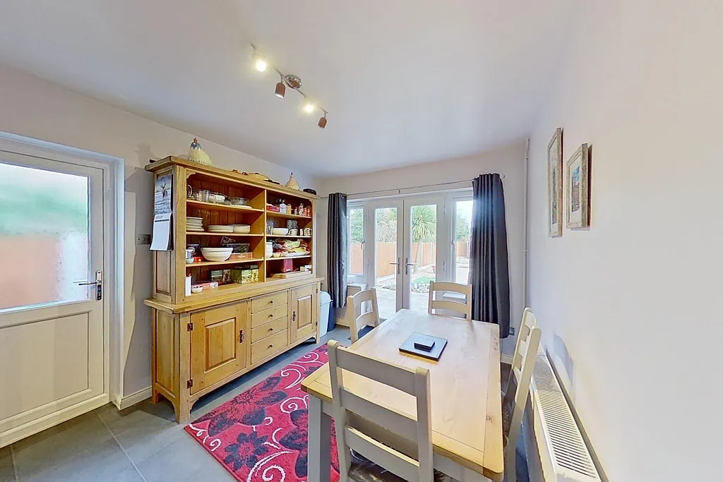 Large Detached Chalet Bungalow For Sale In Beltinge Road Herne Bay