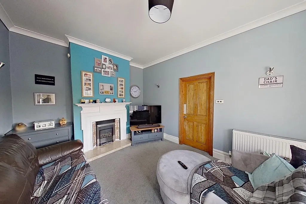 Large Detached Chalet Bungalow For Sale In Beltinge Road Herne Bay