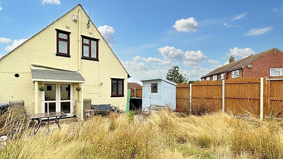 Three Bedrooms Sold STC In Douglas Road Herne Bay David Clarke Estate