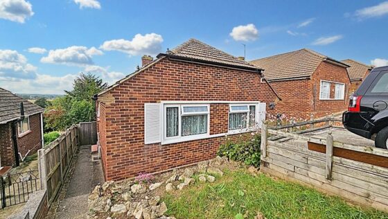 Strode Park Road, Herne Bay, CT6 7JQ